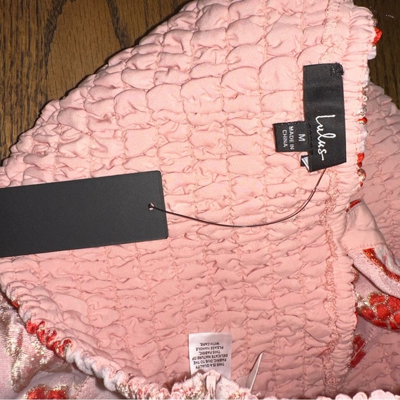 NWT Womens M/6 - Charm the crowd Blush pink metallic floral Jacquard smocked top - Picture 10 of 12